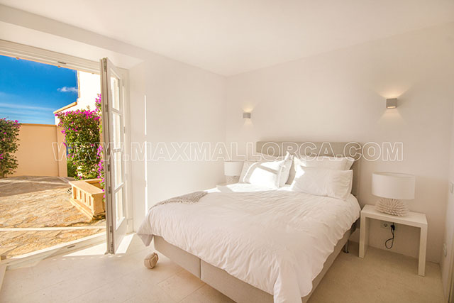 villa_riviera_maison_mallorca_lambert_loewe_bose_puerto andratx_mallorca_cala_llamp_gran_folies_beach_www.maxmallorca.com_max_mallorca_copyright_35.jpg